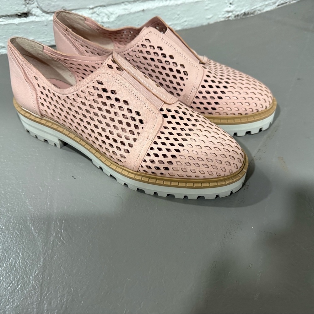 NWOT Vince Camuto Women's Footwear Mritsa Oxford Flat